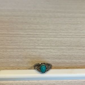 Silver & turquoise colored ring